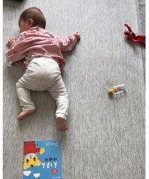 遊んでて寝ちゃった次女 | トップス