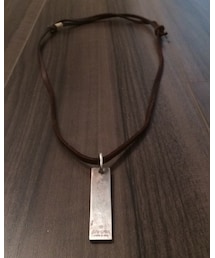 GUCCI | プレートに革紐通しただけ💦(ネックレス)