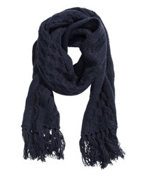 H&M | ケーブルニットマフラー 説明 ソフトなケーブルニットのマフラー。両端にフリンジをあしらったデザイン。サイズ 30x180cm。 (マフラー)