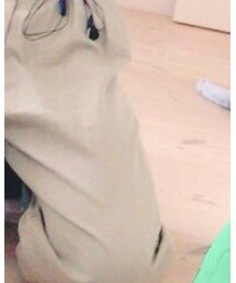 不明 | チノパンツ