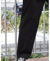 th | スラックス