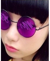 present | サングラス