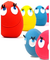 取ろうとしている犬玩具  たまごちゃん | おもちゃ