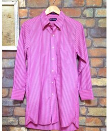 RALPH LAUREN | CHAPS RALPH LAUREN】 1978年に登場したラルフ・ローレンのディフュージョン・メンズライン。 東海岸の由緒あるアイビーリーグのカジュアルスタイルと、上品な英国流のスタイルの双方を融合させた正真正銘のプレッピー ライフスタイルを表現します。(シャツ/ブラウス)