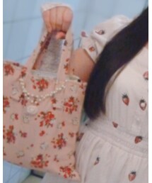 Handmade | ハンドメイド(姉作)/苺柄トートバッグ(ピンク•赤系)(トートバッグ)
