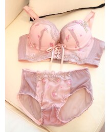 chuu | レースアップフラワー刺繍ブラショーツセット(ブラ&ショーツ)