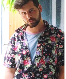 URBAN OUTFITTERS | Tシャツ/カットソー