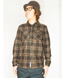 THE HIGHEST END | THE HIGHEST END  TS-019 Hersman BROWN(シャツ/ブラウス)