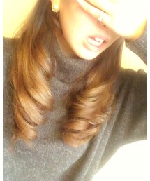 今日は巻き髪💁 | トップス