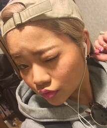 UNIQLO | キャップもUNIQLO
表にキース・へリングの犬がいます♪(キャップ)