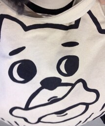 Ne-net | 犬が骨をくわえているよバッグ(トートバッグ)