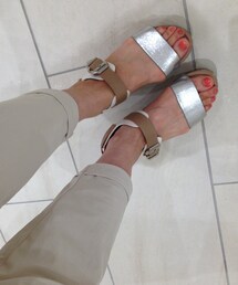 Language | サンダル