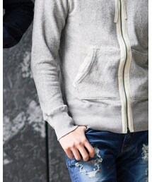 biography | パーカー