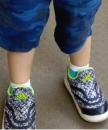 adidas | スニーカー