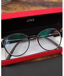 JINS | メガネ
