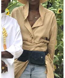 L'ENCHANTEUR | トップス