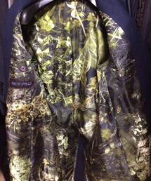 ETRO | チェスターコートの裏地、デザイナーの撮った写真らしいです。(チェスターコート)