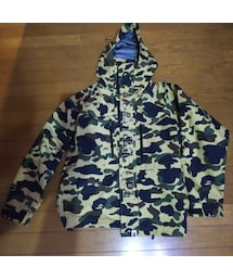A BATHING APE | マウンテンパーカー