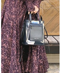 CHARLES & KEITH | ショルダーバッグ