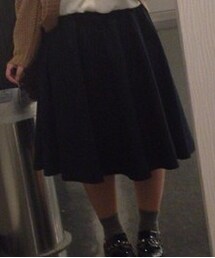 × | スカート
