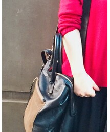 story. | ショルダーバッグ