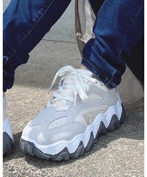 pivot | スニーカー