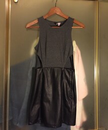 H&M | 側腰挖洞拼接皮裙 連身洋裝(ワンピース)