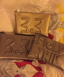 3.3 Field Trip  | 金屬色調 立體浮字 手拿包 (ハンドバッグ)