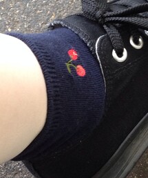 靴下屋のさくらんぼ刺繍黒ソックス(ソックス/靴下)