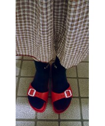 靴下屋 | ビルケンバージョンで撮影してみました🎵(足元だけ笑)(レッグウェア)