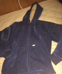 Carhartt | クオリティの割には安かった
もふもふ暖かパーカー
軽井沢謎の物置きみたいな店にて購入(パーカー)