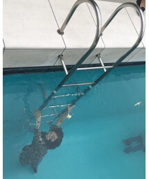 プールの中にいます😙 | その他