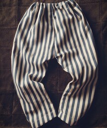Handmade | ダイソーで買った生地。2枚買ったから200円か⁉︎
こんなアップで撮っちゃダメなやつだった‼︎(その他パンツ)
