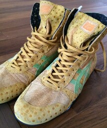 Onitsuka Tiger | ハイカット バックスキン スニーカー
水玉柄(スニーカー)