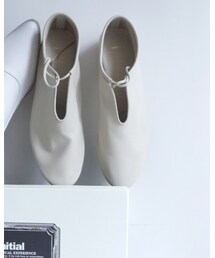 initial | シューズ