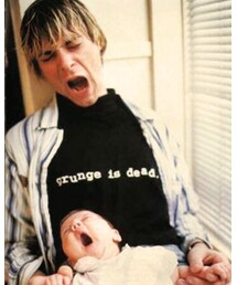 grunge is dead | 🔸grunge is dead   Ｔシャツ(黒) ★メルカリ出品中‼️(Tシャツ/カットソー)