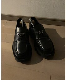 PRADA | ローファー