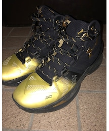 UNDER ARMOUR | スニーカー