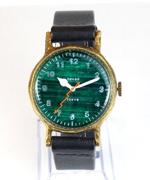 GENSO ミリタリーカジュアル 緑の文字盤に蛍光オレンジの針がポイントの腕時計(アナログ腕時計)