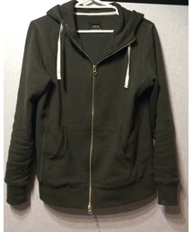 Vital MONSIEUR NICOLE | カーキがあまり似合わなかったヤツがあって敬遠してたんだけどこれ勧められて試着したら思ったよりよくて購入(パーカー)