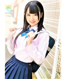 In the season of cherry blossoms, beautiful people bloom.(シャツワンピース)