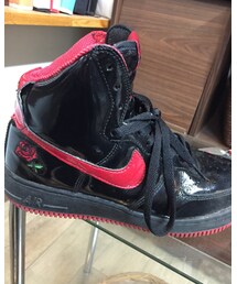 薔薇がマーキング👀🌹 | スニーカー