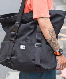 sscy | SSCY Tack Bag─後背托特兩用包
紐約新興的機能品牌-SSCY 再度推出新作品,快來發現它的小巧思,後背、托特兩樣情,但卻結合在一起!
(バックパック/リュック)