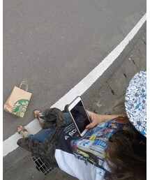 スタバの紙袋飛んでったの図🤢 | ベスト