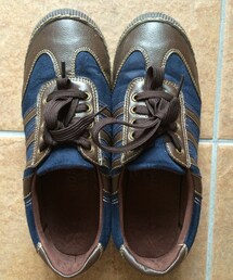 スニーカー(スニーカー)