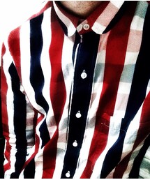 THOM BROWNE | Thom Browne
Tricolore shirts

トリコロールカラーのシャツ独特のボックスシルエット。アメリカントラディショナル。(シャツ/ブラウス)