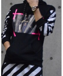 off white | パーカー