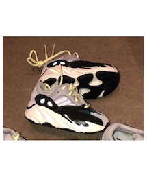 adidas Originals | YEEZY BOOST 700(スニーカー)