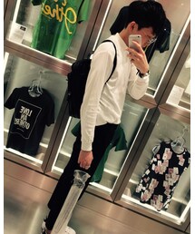 uniqlo t-shirts place | その他