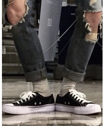 pf | スニーカー